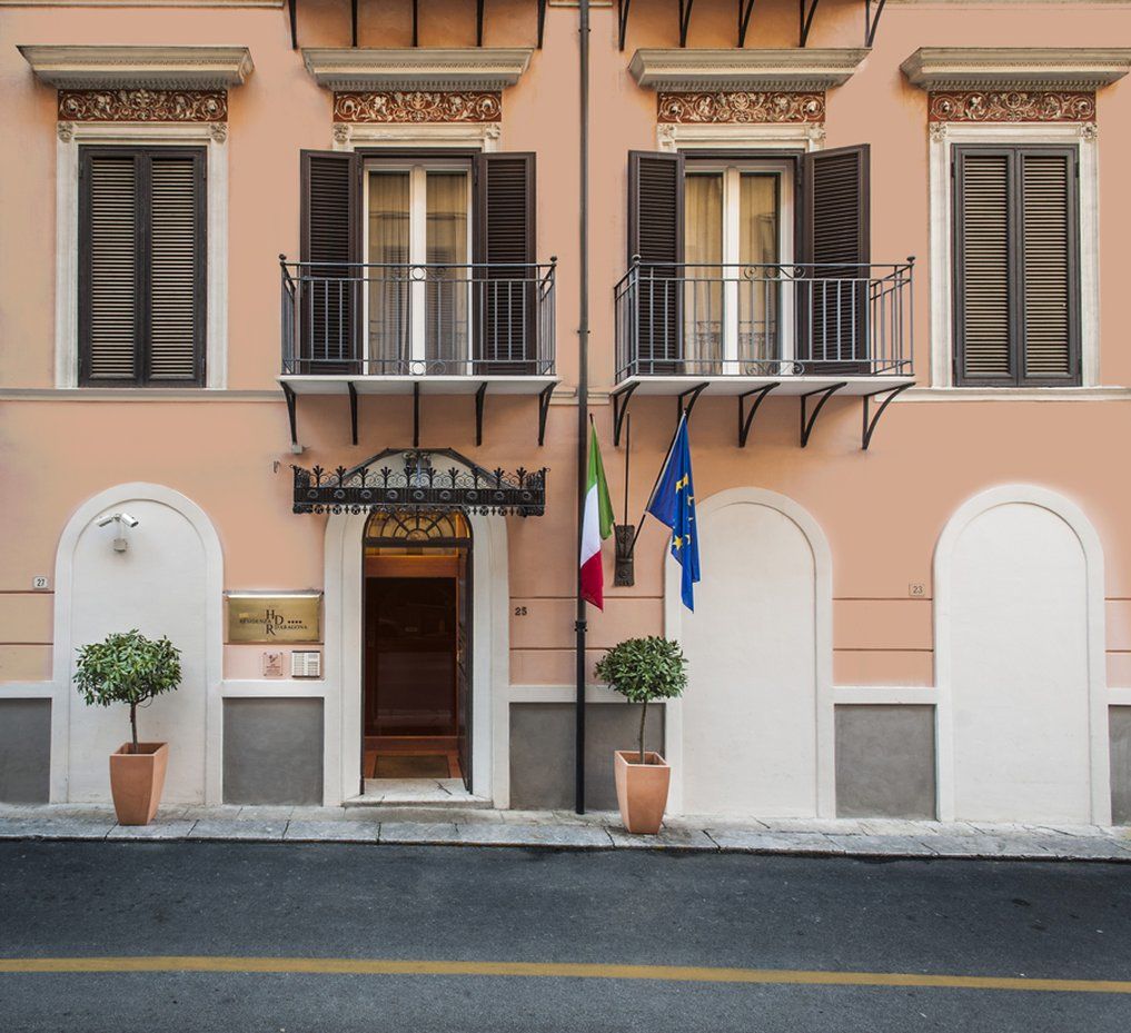 Hotel Residenza D'aragona 4*