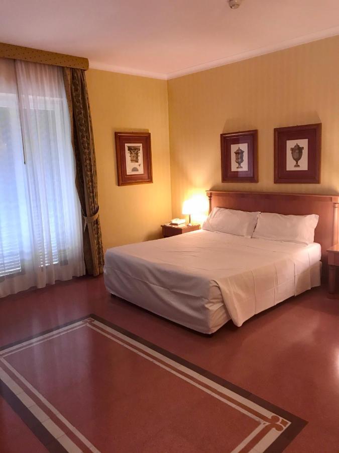 Hotel Residenza D'aragona 4*